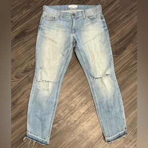 Pistola Straight Leg Cropped Jeans Women’s Size 29 NWOT Light Wash Distressed